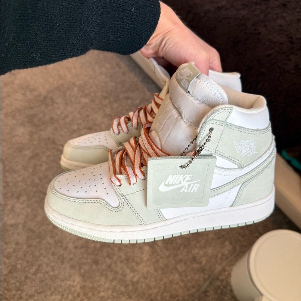 Air Jordan 1 Retro High OG Sneakers